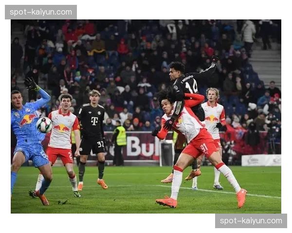 勒沃库森德国杯半决赛前遭遇伤病，科法内大腿受伤缺阵